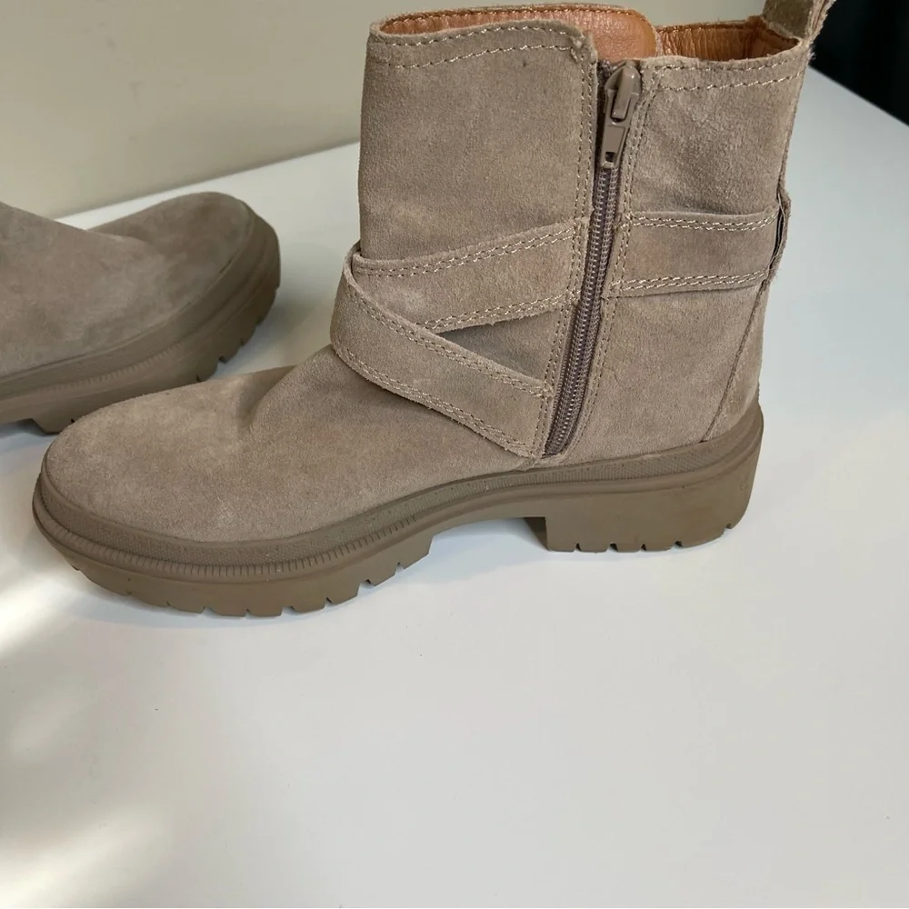 Lucky Brand Elyton Suede Lug Sole Booties in Tan Color
